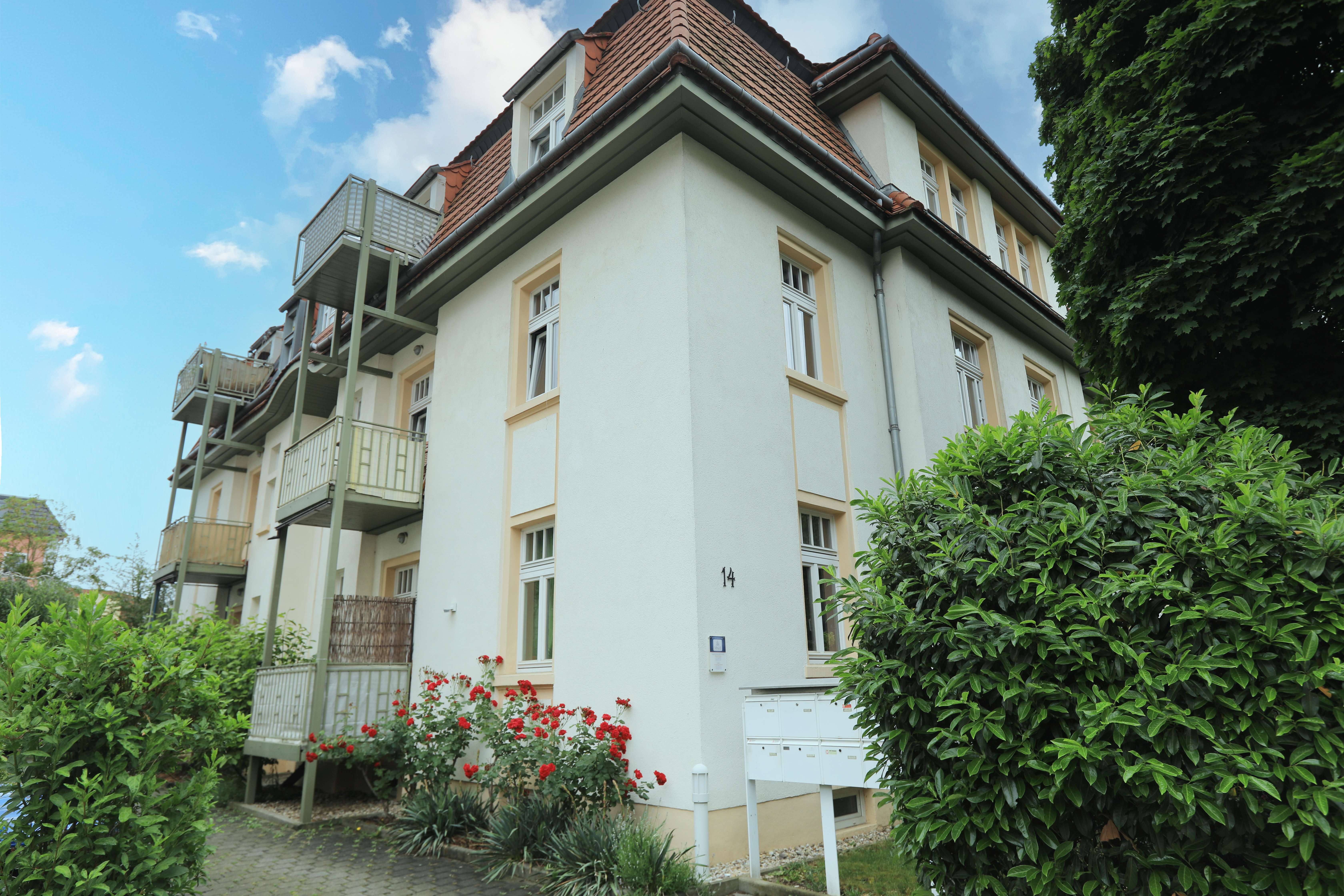 Striesen/Blasewitz - möblierte Wohnung in heller 4-Zimmer-Maisonette-Wohnung mit Balkon